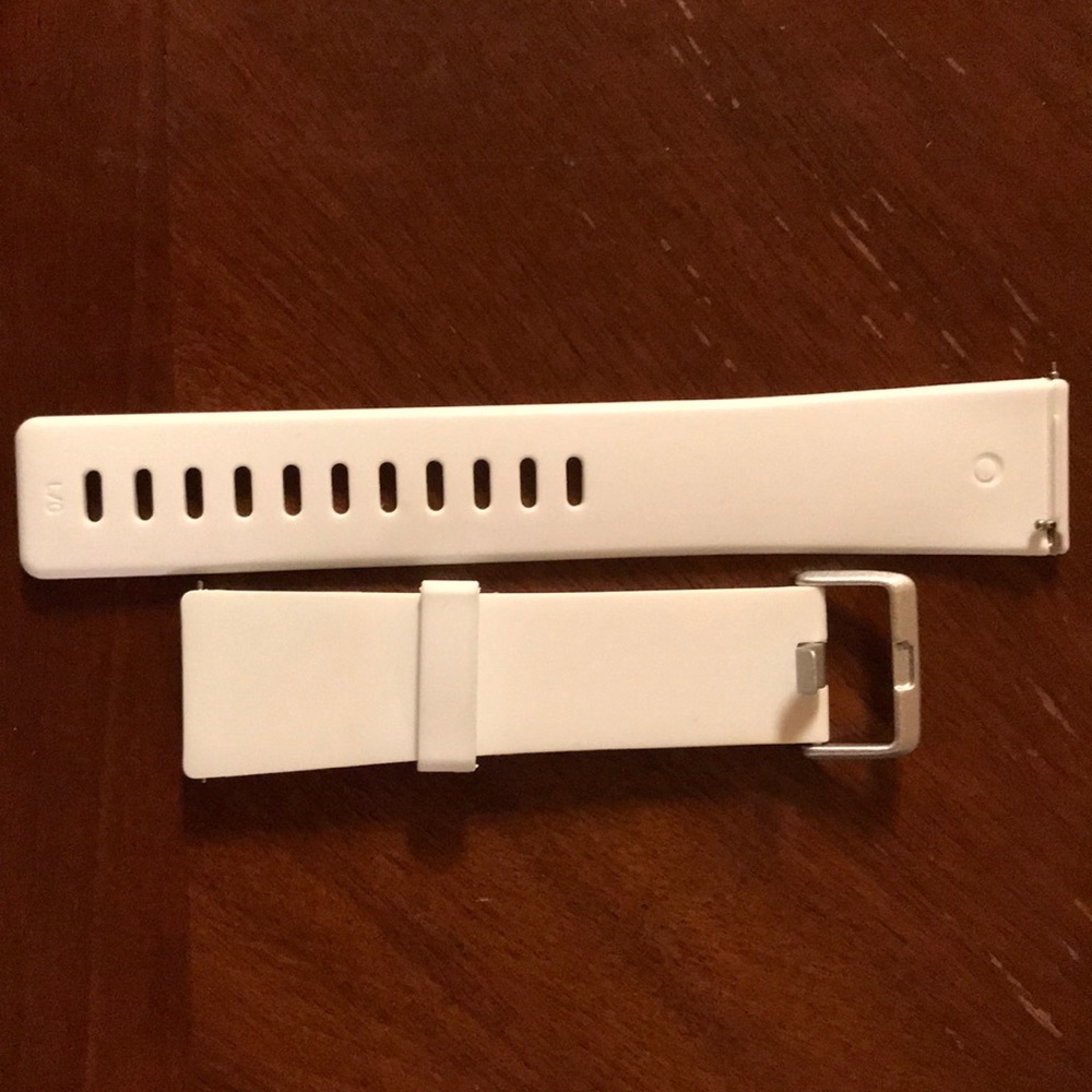 New Fitbit Versa white band
